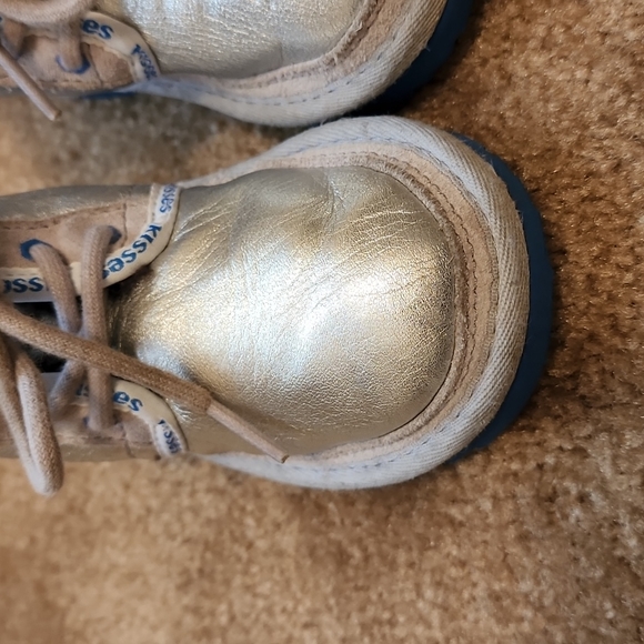 UGG Kids Kisses Neumel Zipper Boots - Picture 3 of 12